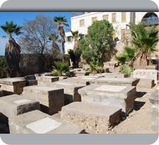 בבית הקברות היהודי ביפו